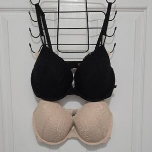 Victoria's Secret Black and Cream Lace Bra Set